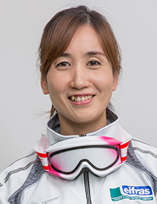 安達 阿記子選手