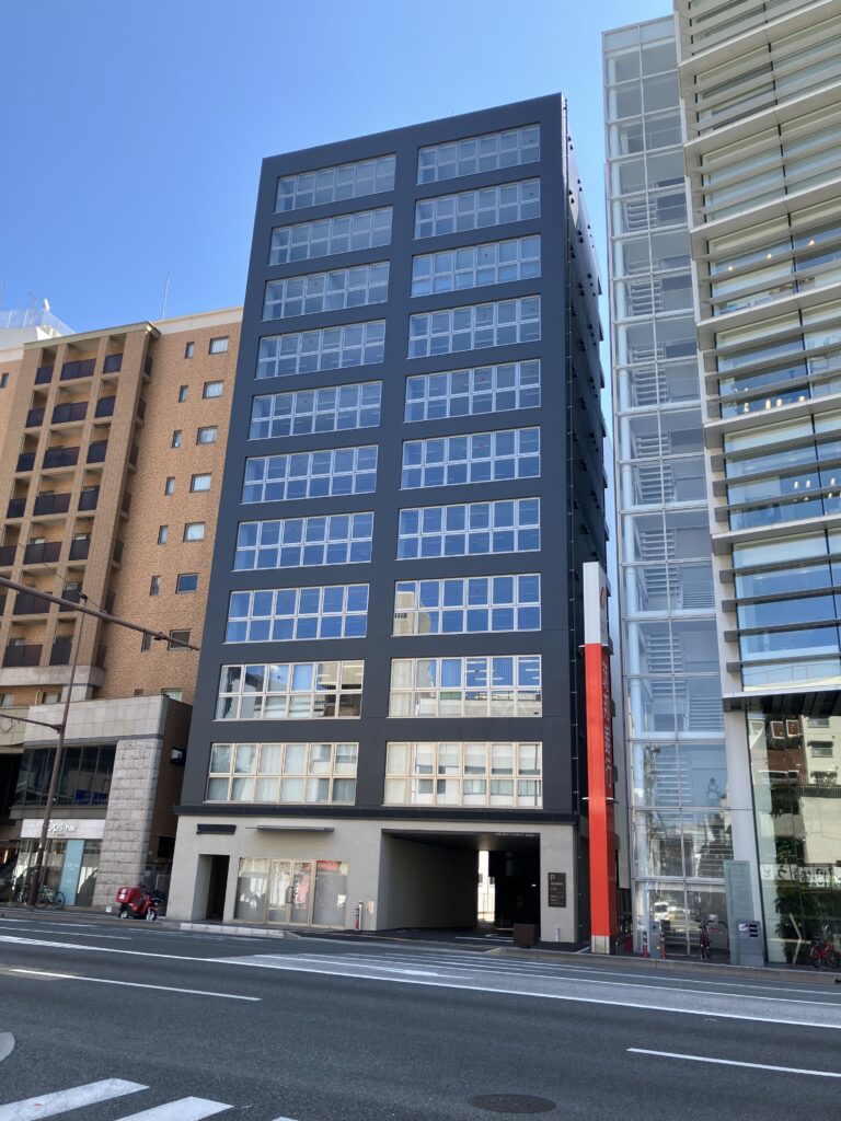 福岡本社 新ビル外観